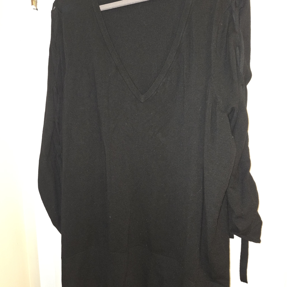Michel Studio Elegant Black Knitwear